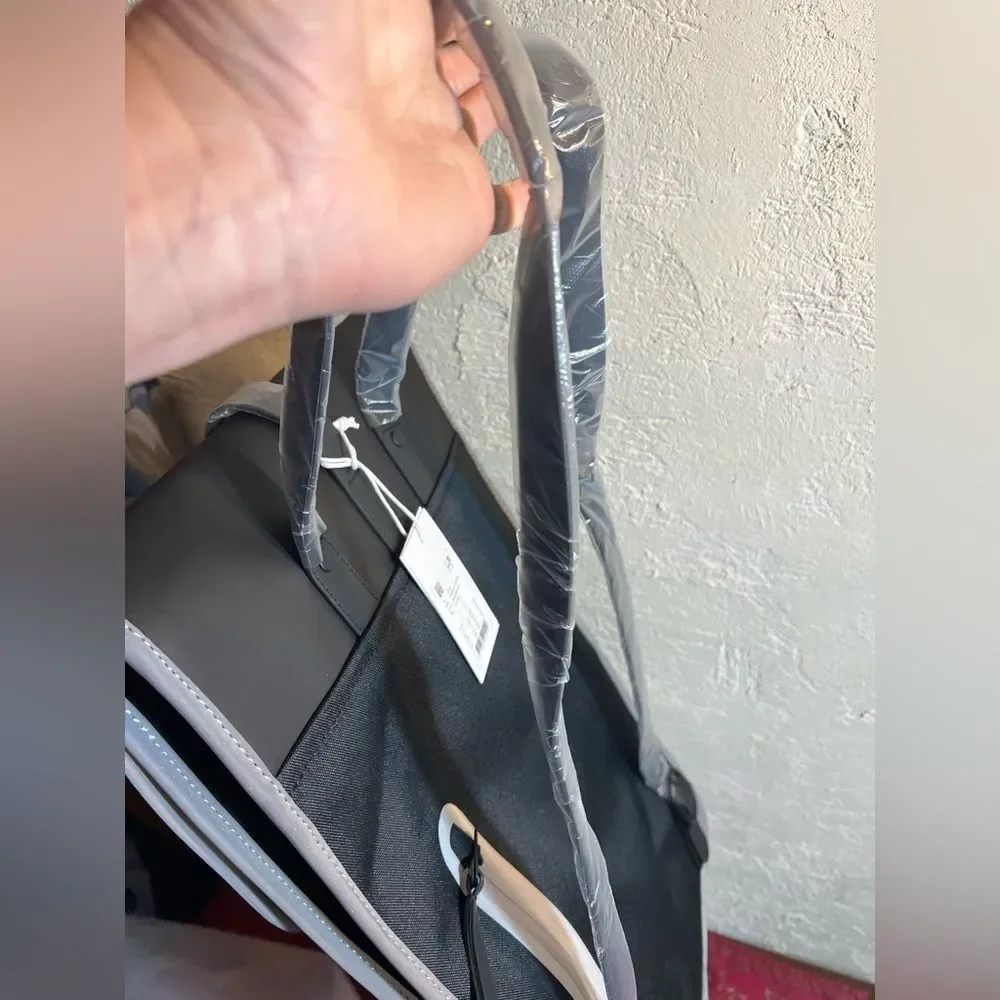 RAINS NWT Backpack Reflective: exclusive-if you know you know. Amazing backpack